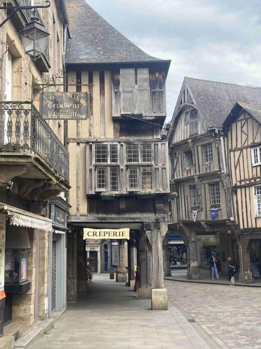 La Belle Consigne - Appartements Dinan Centre Gare Exterior photo