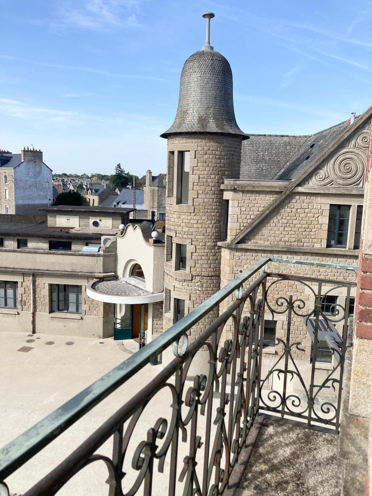 La Belle Consigne - Appartements Dinan Centre Gare Exterior photo